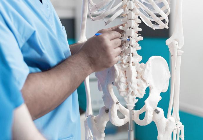 Técnica quiropráctica del método activador