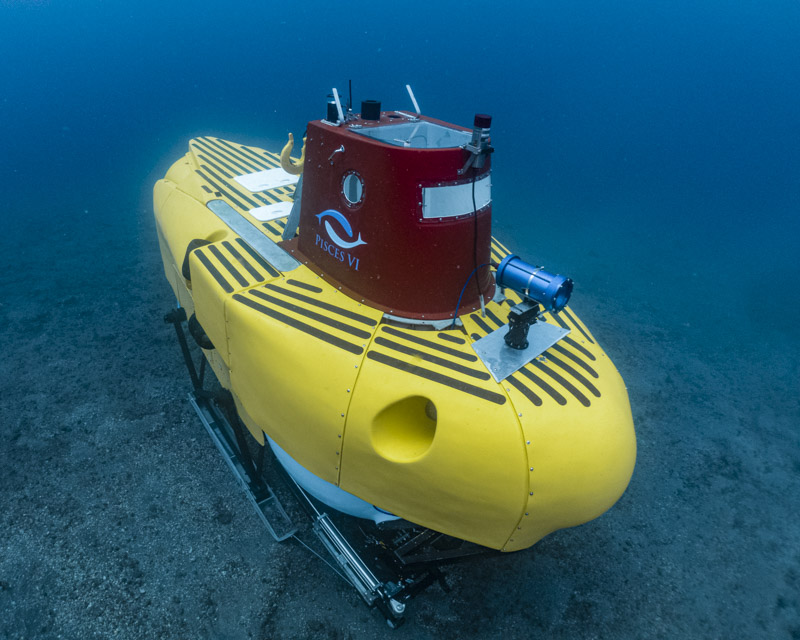 pisces-submarine-underwater-2