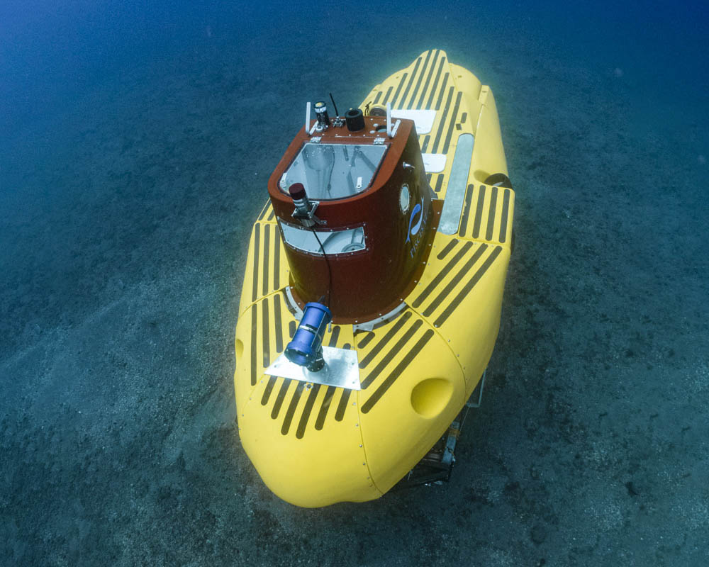 pisces-vi-underwater