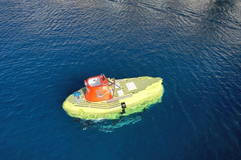 pisces-vi-submarine-outside-sea